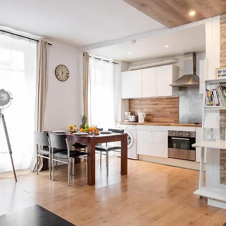 Appartement Rue Cler - Eiffel Tower