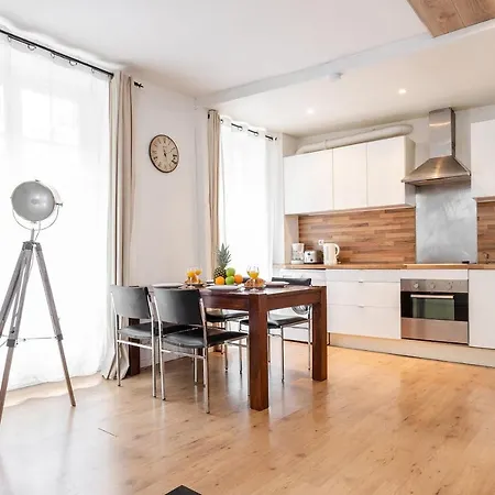 Rue Cler - Eiffel Tower Appartement Parijs