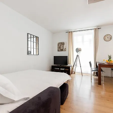 Rue Cler - Eiffel Tower Appartement *