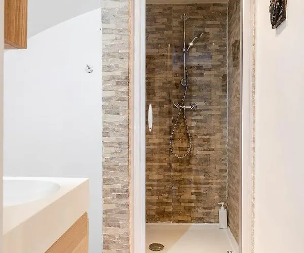 Rue Cler - Eiffel Tower Apartamento